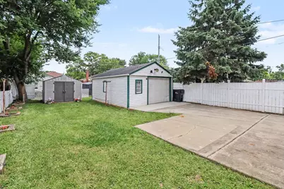 9885 Hubert Avenue, Allen Park, MI 48101 - Photo 35