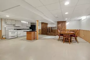 24725 Hass St, Dearborn Heights, MI 48127 - Photo 15
