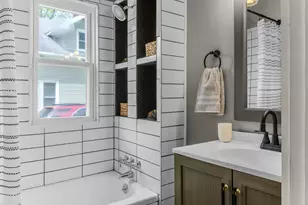 819 Harding St NW, Grand Rapids, MI 49544 - Photo 9