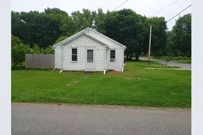 502 E Forest Street, Edmore, MI 48829 - Photo 1