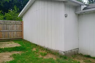 502 E Forest St, Edmore, MI 48829 - Photo 21
