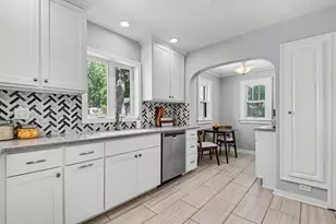 1240 Benjamin Ave SE, Grand Rapids, MI 49506 - Photo 13
