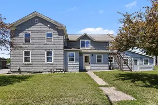 4737 Territorial Rd, Benton Harbor, MI 49022 - Photo 1