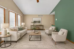 783 Holly Creek Dr, Holland, MI 49423 - Photo 3