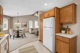 783 Holly Creek Dr, Holland, MI 49423 - Photo 5