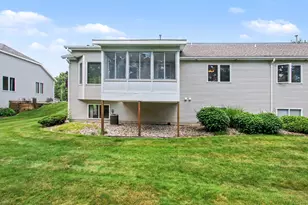 783 Holly Creek Dr, Holland, MI 49423 - Photo 17