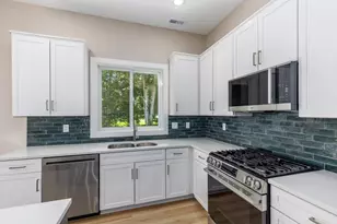 1500 Poppy Pt Dr, Jenison, MI 49428 - Photo 5