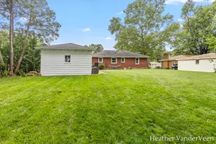 1281 Blanchard St SW, Wyoming, MI 49509 - Photo 17