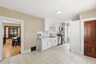 1009 Second St NW, Grand Rapids, MI 49504 - Photo 17