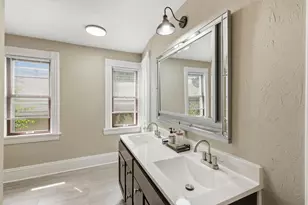 1009 Second St NW, Grand Rapids, MI 49504 - Photo 29