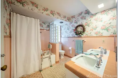 1705 Derbyshire Street SE, Grand Rapids, MI 49508 - Photo 39