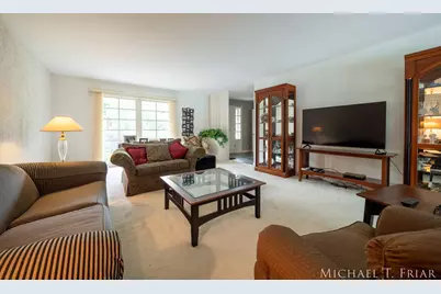 1705 Derbyshire Street SE, Grand Rapids, MI 49508 - Photo 11