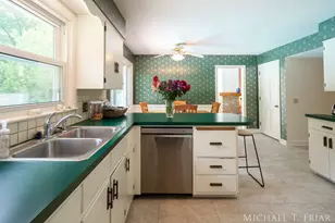 1705 Derbyshire St SE, Grand Rapids, MI 49508 - Photo 23