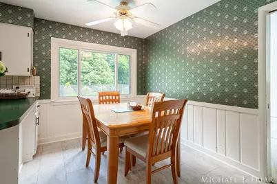 1705 Derbyshire Street SE, Grand Rapids, MI 49508 - Photo 17