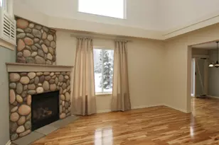 5978 East Lyn Haven Dr SE, Kentwood, MI 49512 - Photo 9