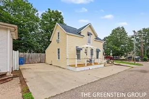 2243 1st Ave, Holland, MI 49424 - Photo 3