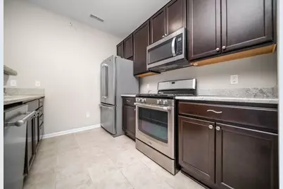 1013 E Summerfield Glen Circle #45, Ann Arbor, MI 48103 - Photo 3