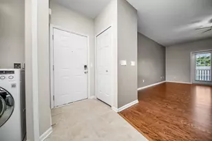 1013 E Summerfield Glen Cir, Ann Arbor, MI 48103 - Photo 7