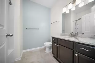 1013 E Summerfield Glen Cir, Ann Arbor, MI 48103 - Photo 15