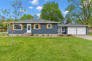 2538 Rosewood St, Jenison, MI 49428 - Photo 1