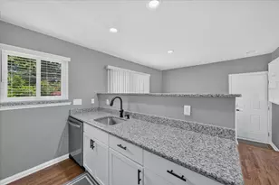 34330 Florence St, Westland, MI 48185 - Photo 19