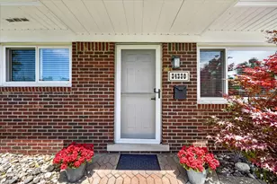 34330 Florence St, Westland, MI 48185 - Photo 9