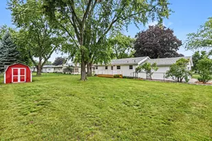 1350 N Aurilla Dr, Saint Joseph, MI 49085 - Photo 7