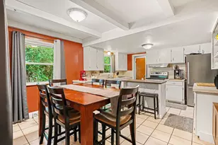 169 E 28th St, Holland, MI 49423 - Photo 9
