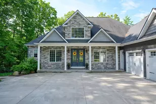 7026 Sanctuary Dr, Jackson, MI 49201 - Photo 9