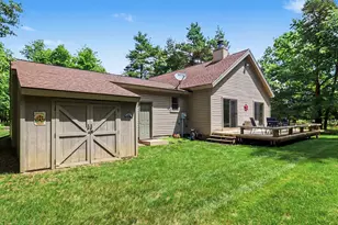 10035 Hawthorne Ln, Canadian Lakes, MI 49346 - Photo 3