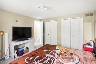 2041 W Franklin Dr, Canton, MI 48187 - Photo 7