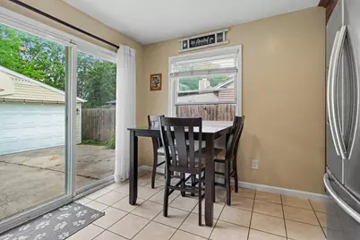 25286 Castlewood Drive, Trenton, MI 48183 - Photo 7