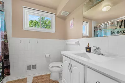 25286 Castlewood Drive, Trenton, MI 48183 - Photo 15