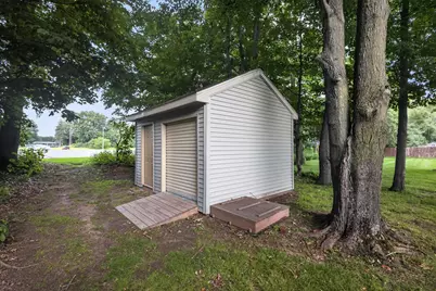 69914 Roy Drive, Edwardsburg, MI 49112 - Photo 7