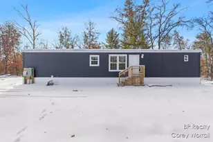 5017 S Sunray Ct, Idlewild, MI 49642 - Photo 3