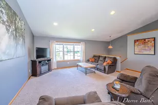 7904 West Side Dr, Hudsonville, MI 49426 - Photo 9