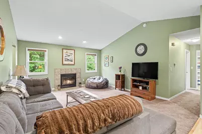 3921 S Sheridan Drive, Muskegon, MI 49444 - Photo 7
