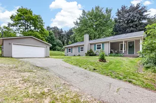 23750 N Uldriks Dr, Battle Creek, MI 49017 - Photo 25
