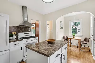 825 Oaklawn Street NE, Grand Rapids, MI 49505 - Photo 17