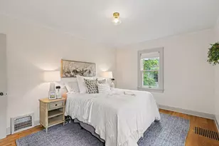 825 Oaklawn St NE, Grand Rapids, MI 49505 - Photo 23