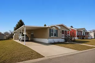 13749 Bluebell Ln, Cedar Springs, MI 49319 - Photo 3