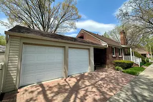 1953 Oxford Rd, Grosse Pointe, MI 48236 - Photo 3
