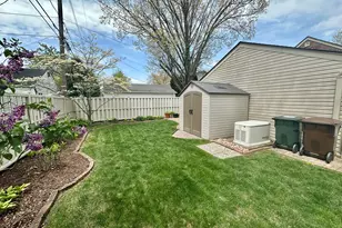 1953 Oxford Rd, Grosse Pointe, MI 48236 - Photo 11