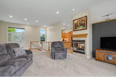 3559 Elk Court, Zeeland, MI 49464 - Photo 3