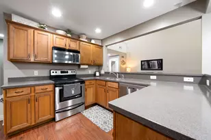 907 N Sandalwood Cir, Muskegon, MI 49441 - Photo 7