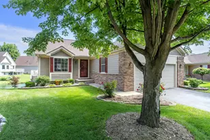4251 Boulder Pond Dr, Ann Arbor, MI 48108 - Photo 3