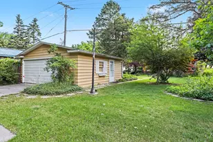 6458 Lakeshore Rd, Lakeport, MI 48059 - Photo 25