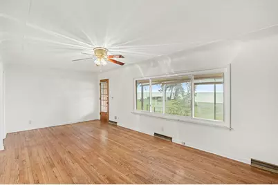 6458 Lakeshore Road, Lakeport, MI 48059 - Photo 13