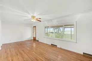 6458 Lakeshore Rd, Lakeport, MI 48059 - Photo 13