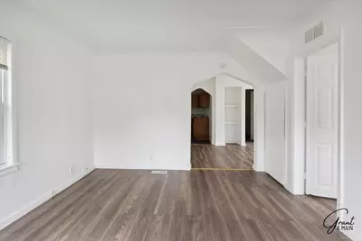 8440 Orchard Avenue, Warren, MI 48089 - Photo 3
